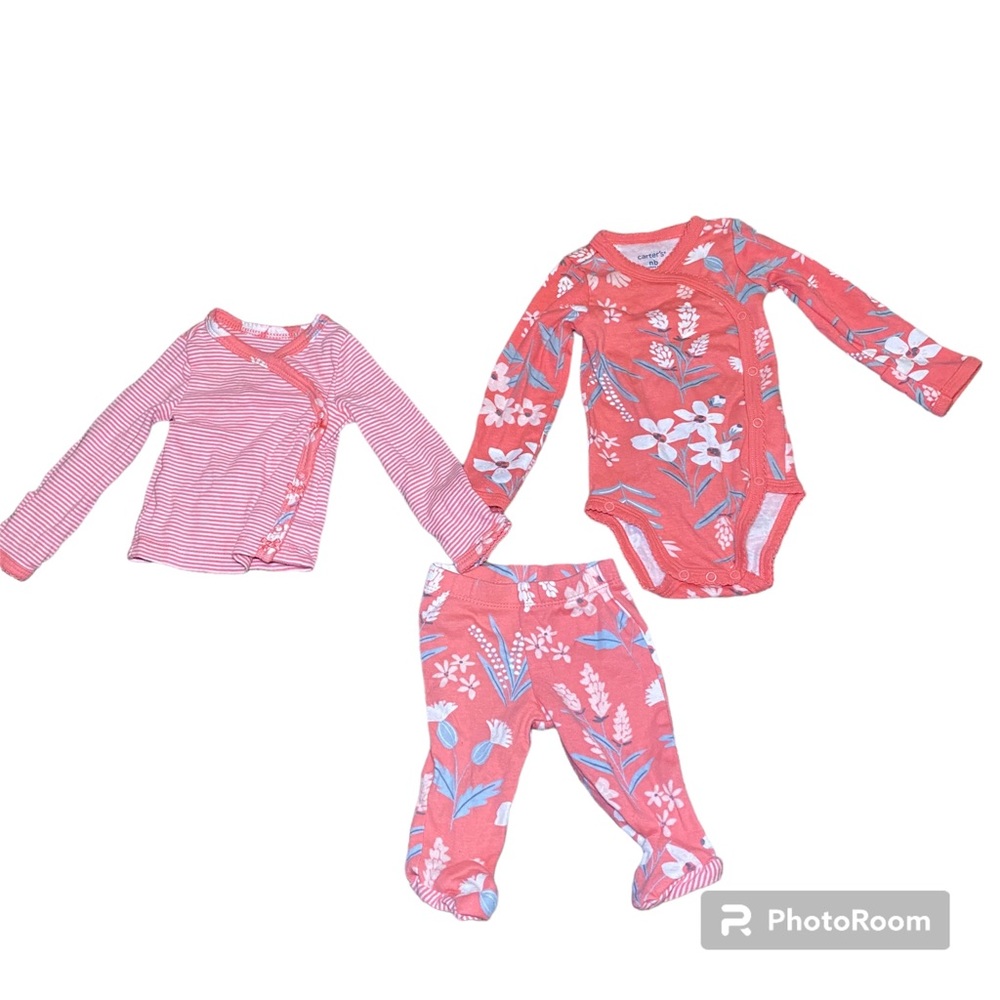 Four piece set for baby girl. Newborn. From carters.